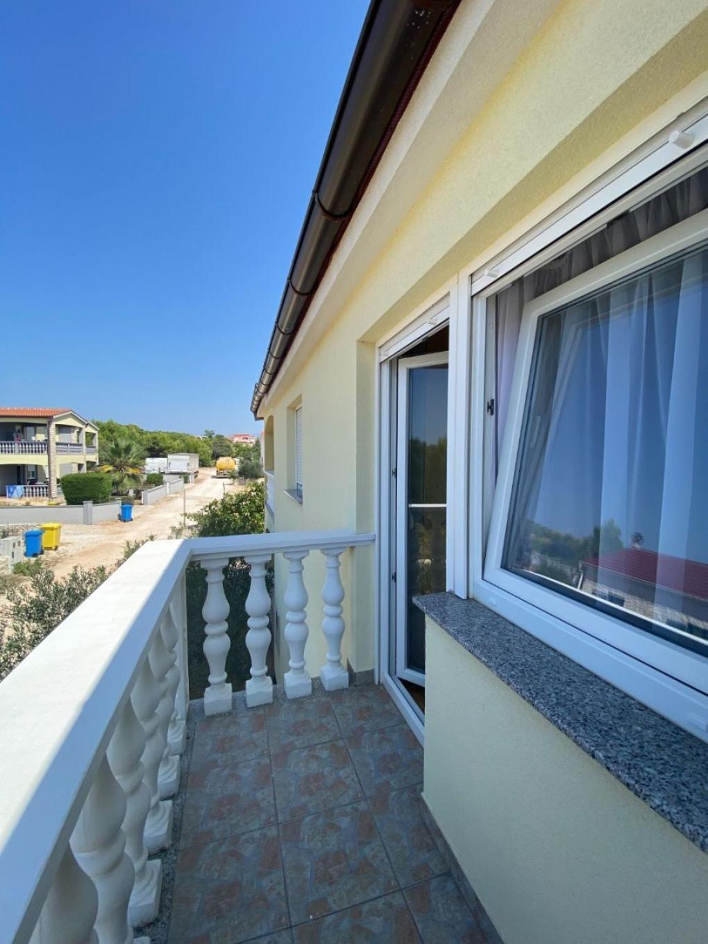 Apartments Draga - Comfortable & Afordable Vir Exterior foto